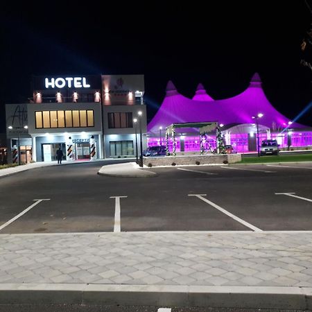 Atva Residence Hotel Dolni Dobrenoec Zewnętrze zdjęcie