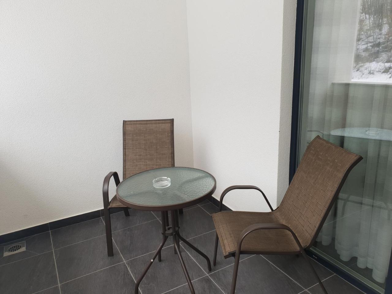 Atva Residence Hotel Dolni Dobrenoec Zewnętrze zdjęcie