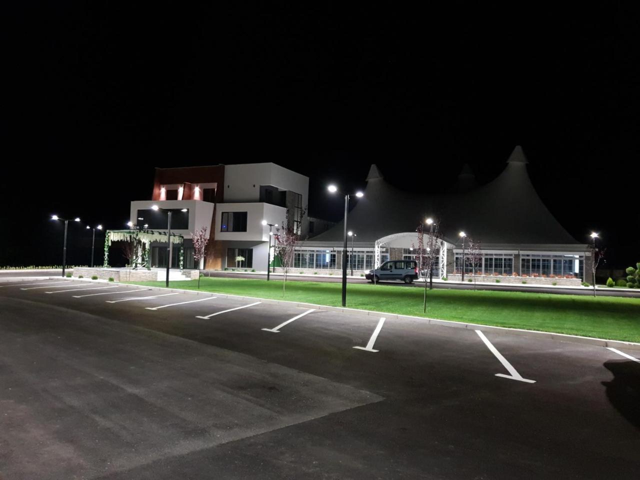 Atva Residence Hotel Dolni Dobrenoec Zewnętrze zdjęcie