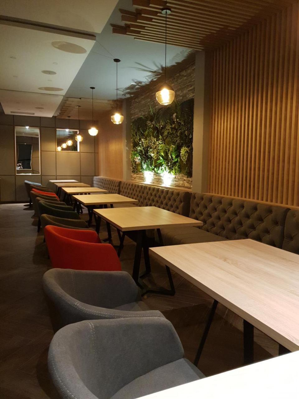 Atva Residence Hotel Dolni Dobrenoec Zewnętrze zdjęcie
