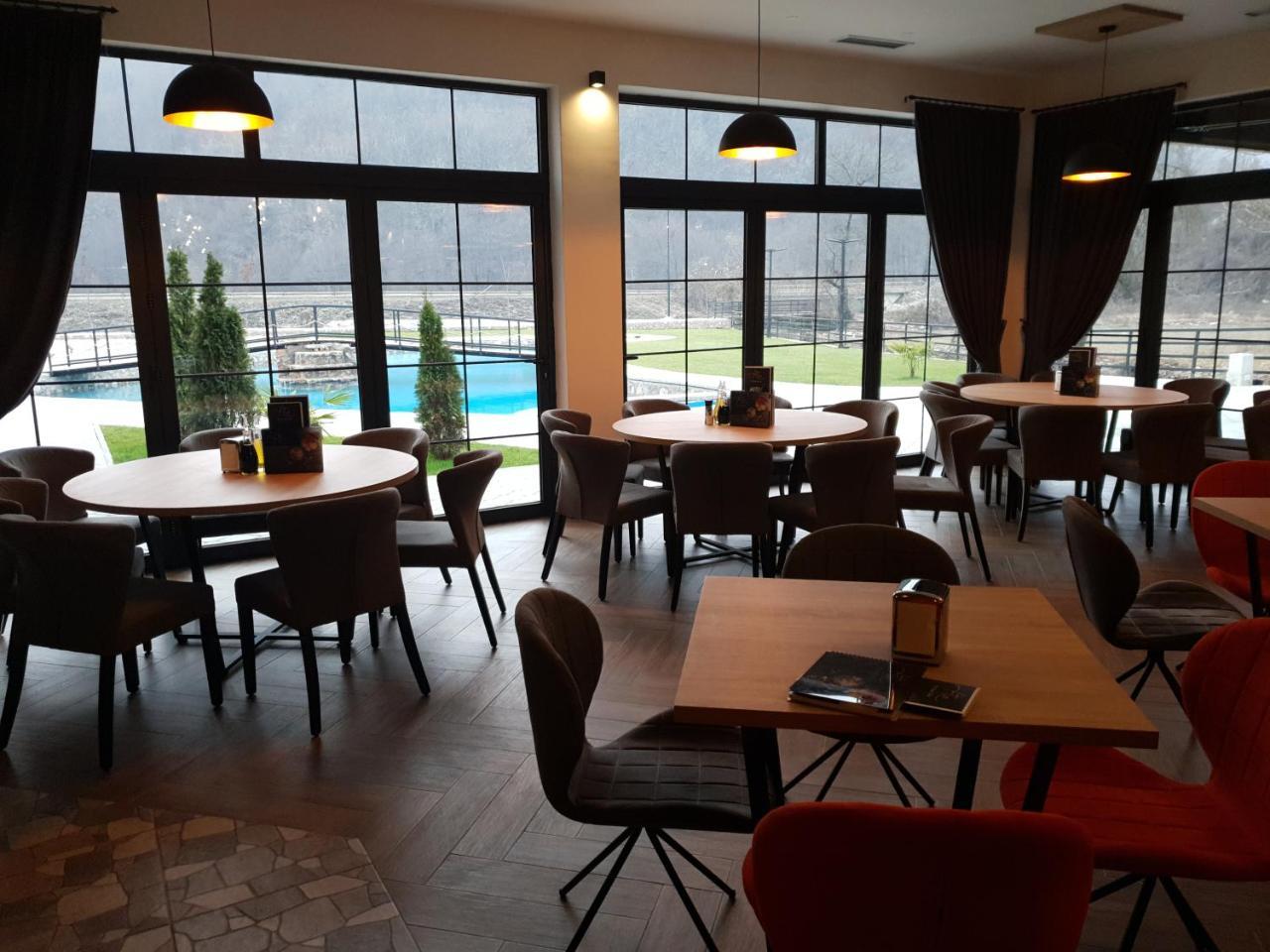 Atva Residence Hotel Dolni Dobrenoec Zewnętrze zdjęcie